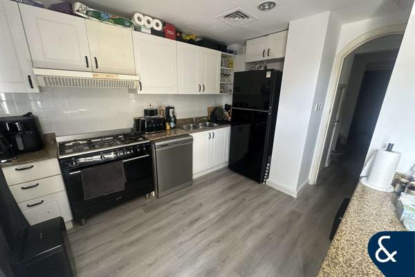 4M | Well Maintained | Back to back