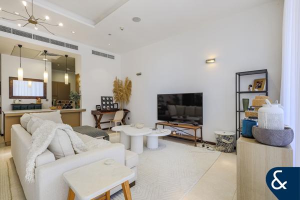 One Bedroom  | Sea View | Vacant on Transfer