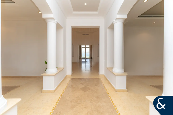 Luxury Signature Villa | Beach Marina View