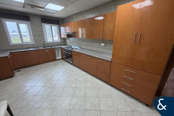 Lake View | Terrace | Large 3 Bed + Maids