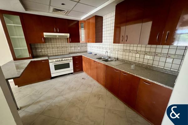 Largest 2 Bed | Available | Great Location