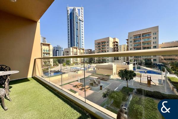 Two Bed Plus Study | Vacant On Transfer