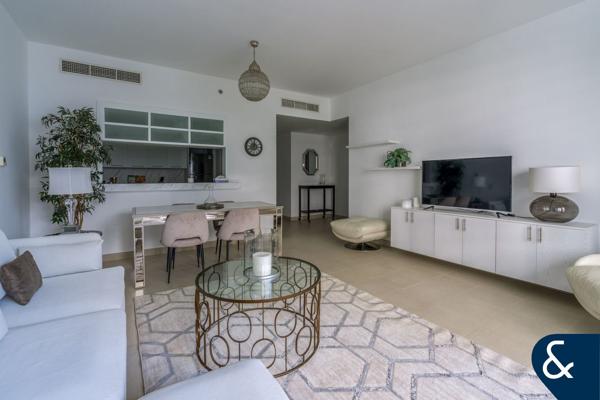 2 Bed | Furnished | Burj View | Balcony