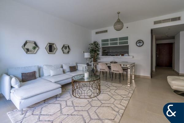 2 Bed | Furnished | Burj View | Balcony