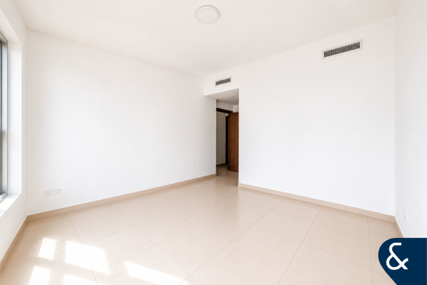 Vacant Now | Prime Location | Close To Mall