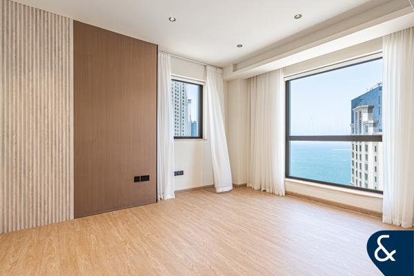 Sea Views | Renovated | High Floor | 3 Beds