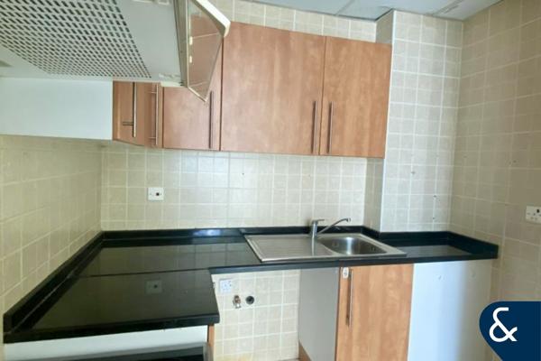 2 Bed | Unfurnished | Vacant | Close to tram