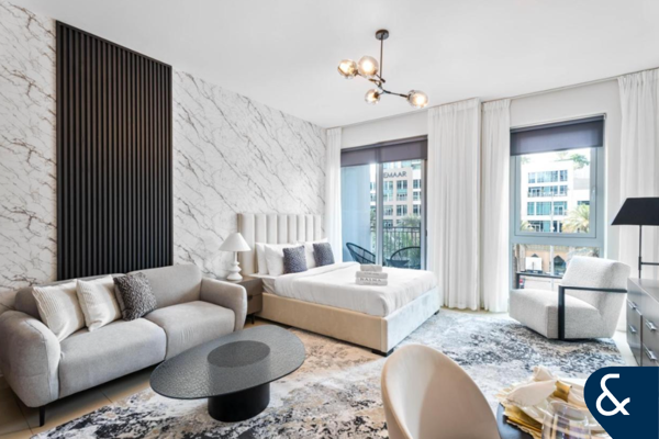 Boulevard View | Studio | Great Location
