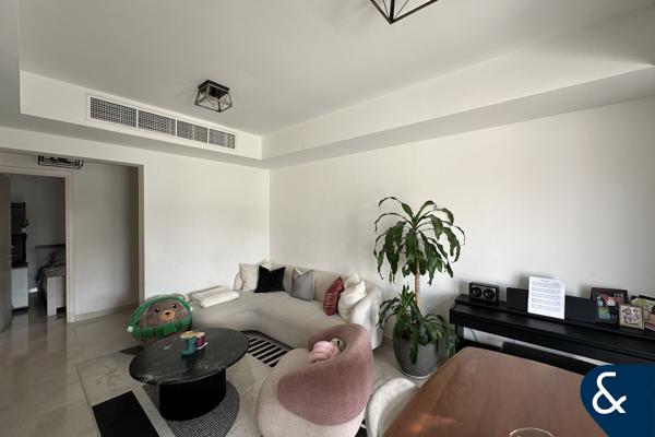 Fully upgraded | Type 4M | Close to pool