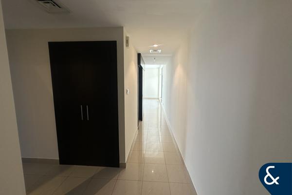 Spacious 2 Bed | Golf + Canal View | Bright