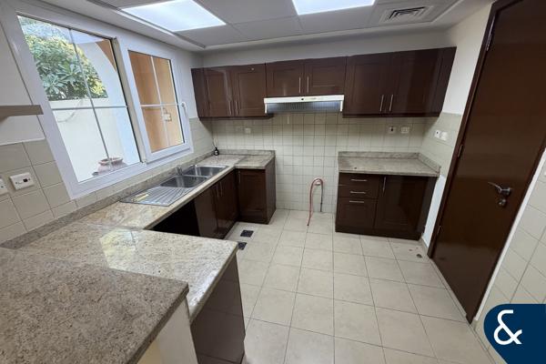 Landscaped | Vacant on Transfer | Spacious