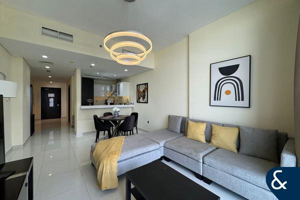 Vacant Soon | 849sqft  | Golf + Pool View