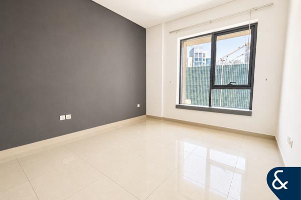 Vacant | Unfurnished | 1 bed | Balcony