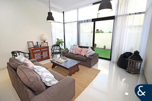 5 Bed | Unfurnished | Spacious living