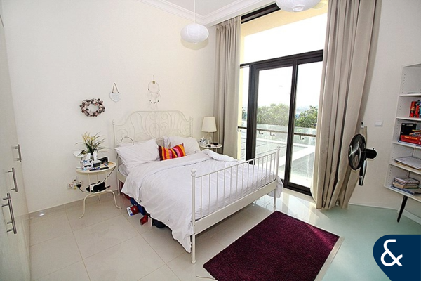 5 Bed | Unfurnished | Spacious living