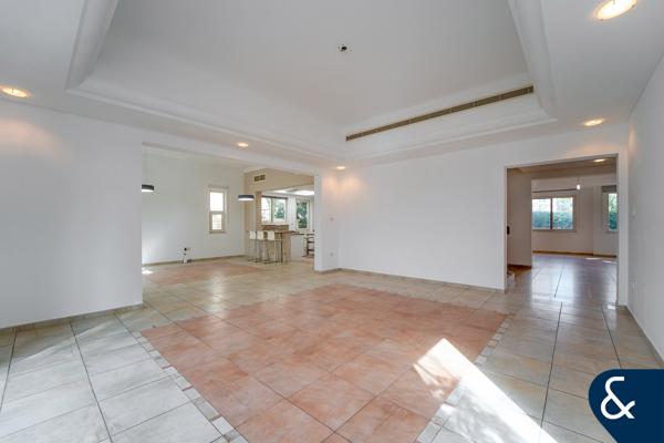 C1 Villa | Renovation Opportunity | Golf View