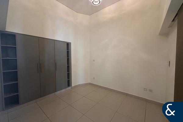 Vacant | Great Location | Exceptional Views