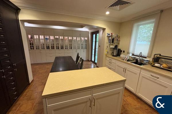 Golf Course View | 5 Beds | Clubhouse Inc