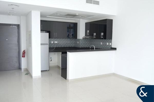 1 Bed | 2 Bath | Unfurnished | Vacant Now