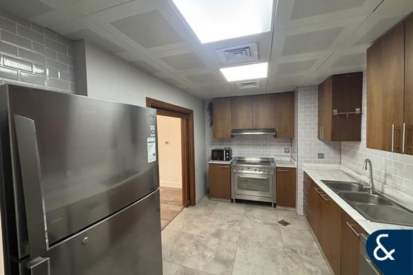 Two Bed I Upgraded I Vacant June I 1439 Sqft