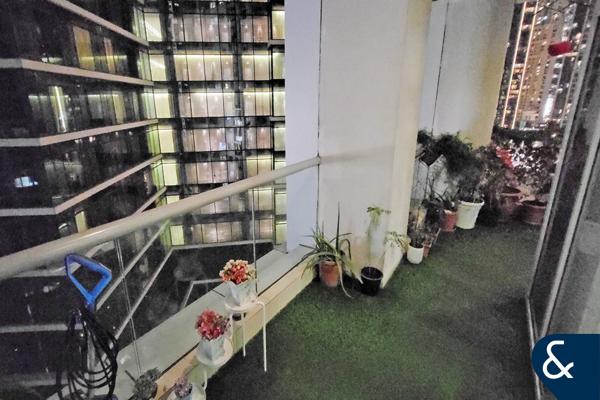 Large Corner 2 Bed Unit l VOT | Pool View