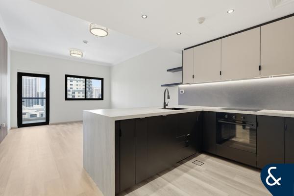 Upgraded | Marina View | Vacant | One Bed