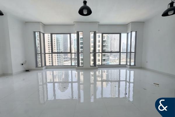 Upgraded | Burj Khalifa View | Mid Floor