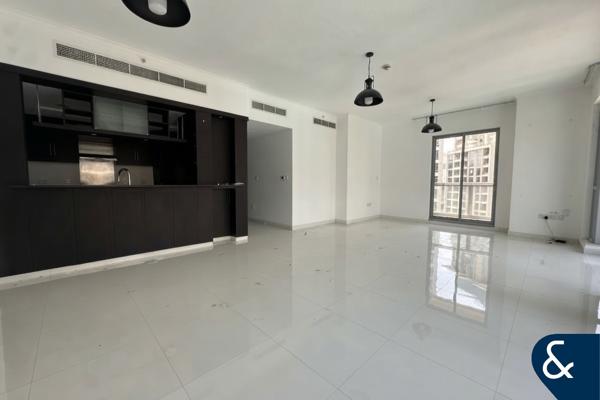 Upgraded | Burj Khalifa View | Mid Floor