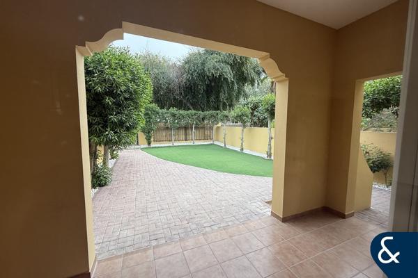 2BR Palmera 2 | Single Row | AVAILABLE NOW