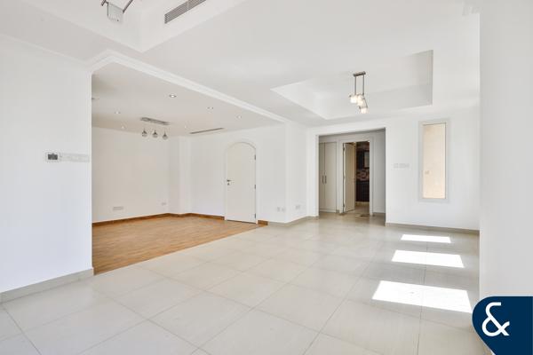 SPRINGS 4 | VACANT | QUIET LOCATION