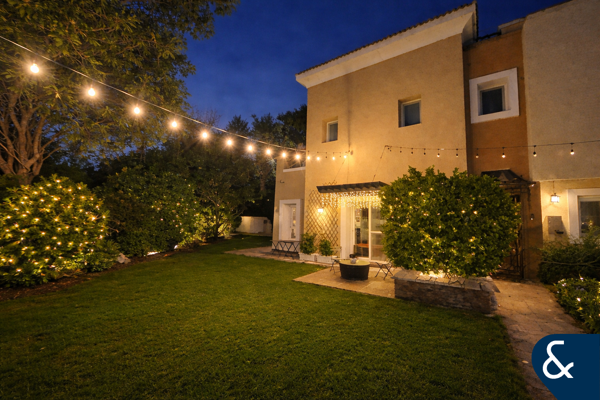 3E | Large Plot | Corner Unit | Park View