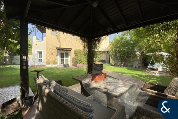 Type 3E | Large Corner Plot | Exclusive