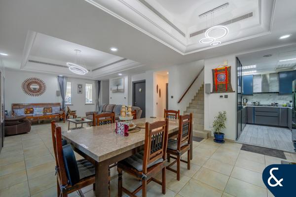 VOT | Corner Unit | Upgraded | Backing Park