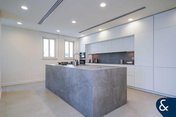 Luxurious B1 Villa | 5 Beds | Golf View