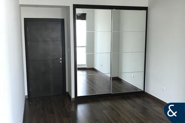 Upgraded | One Bed | Marina View | Vacant