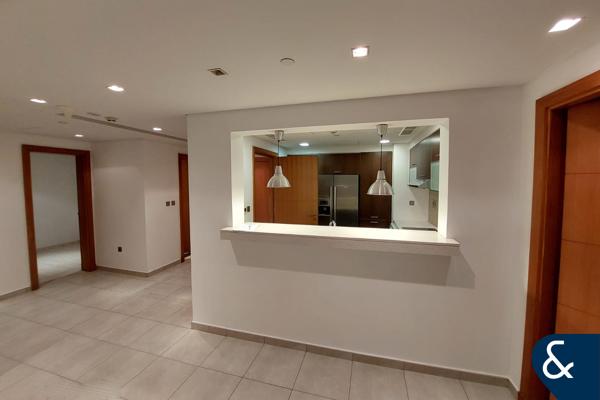 Sea View | Vacant | Un-Furnished