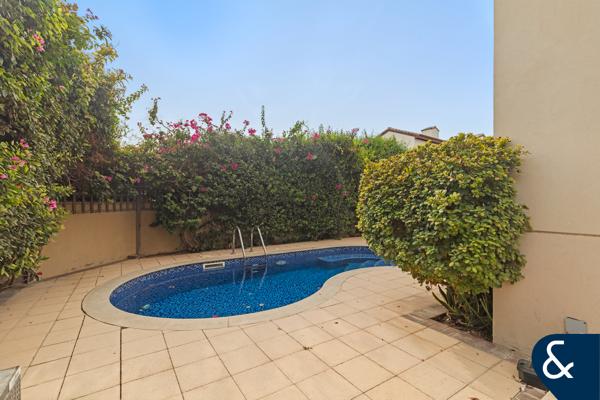 Rare Detached Muirfield - Community View