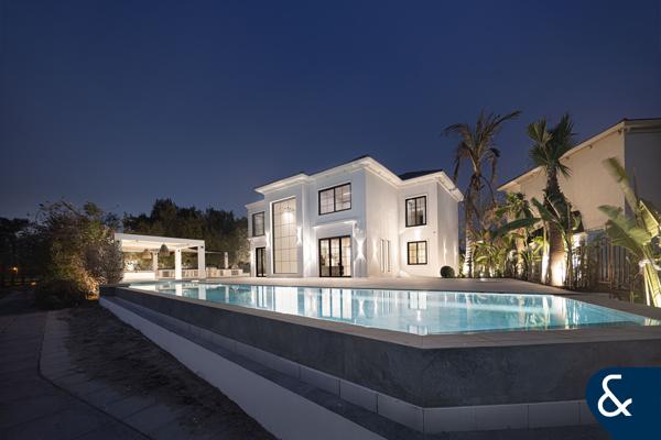Main Lake | 18m Infinity Pool | Corner Plot