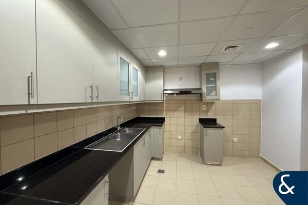 Upgraded | Unfurnished | Sea Views | 3 Bed