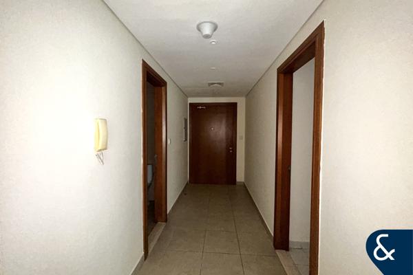 2 bed + Maids | Lake Views | Large Layout