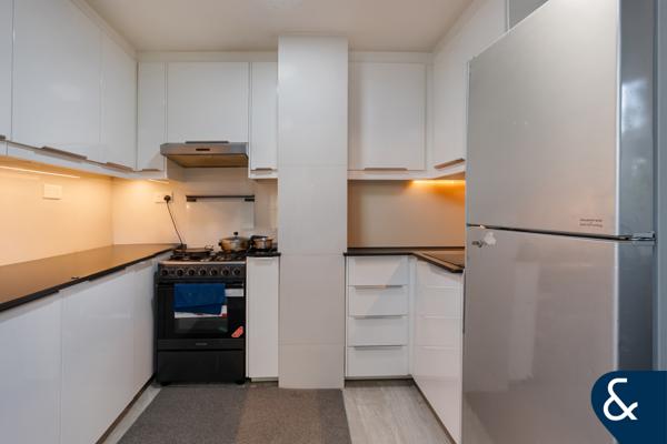 Springs 9 | Type 4M | Facing Lake and Park