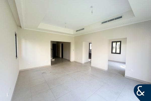 Prime Location | Vacant  | Single Row