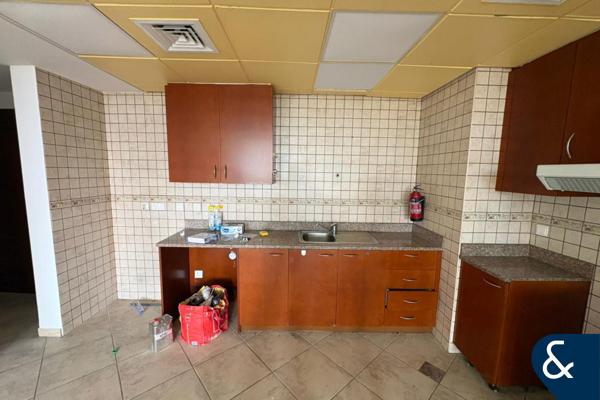 Large 1 Bed | Balcony | Uptown Motor City