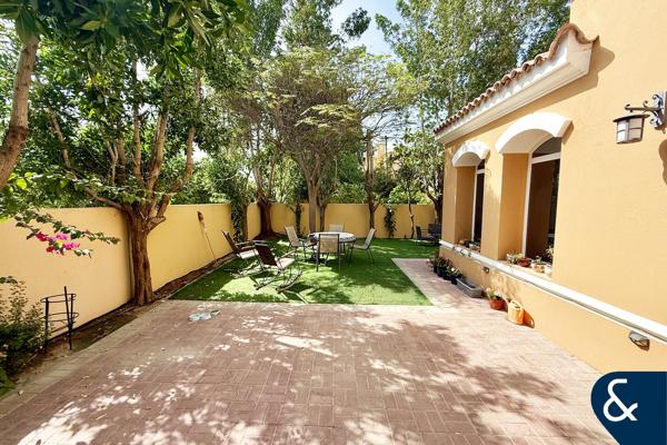 Exclusive | Single Row| Extended | 3 Beds