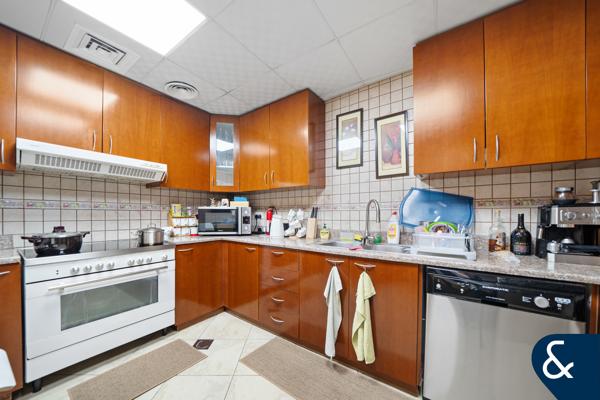 Three Bed + Maids I 2269 SQFT I Vacant Now