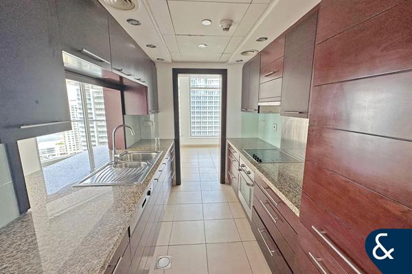 Large One Bedroom | Sold Vacant | Pool View