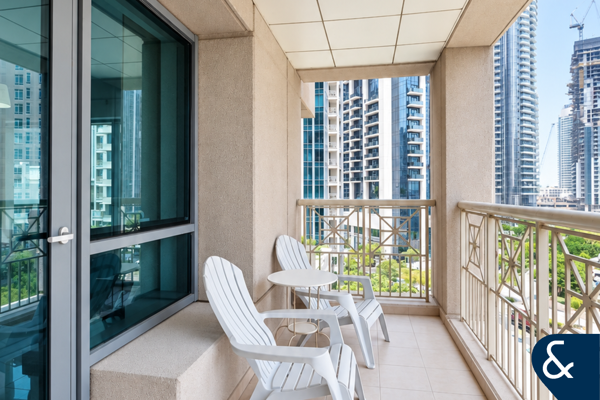 One Bedroom + study | Unfurnished | October