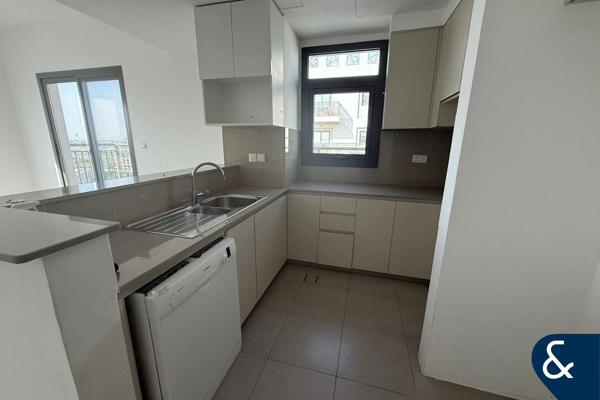 Three Bedroom | Unfurnished | High Floor