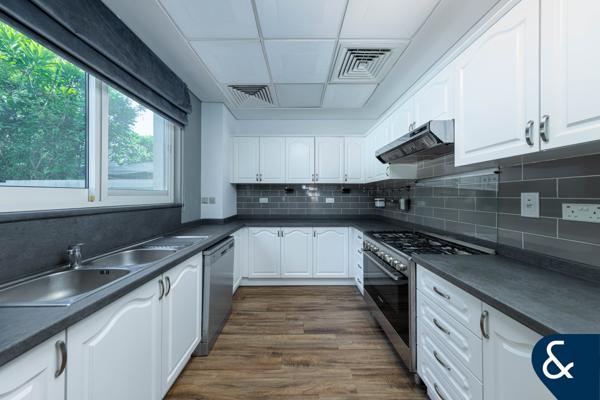 Modern Look | Corner Unit | Vacant Now