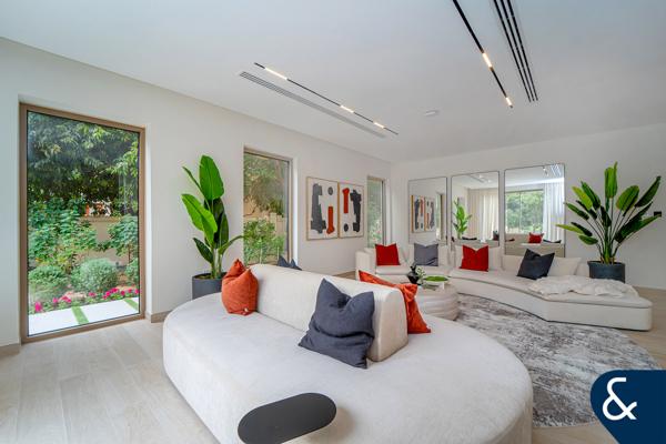 Fully Upgraded and Remodelled | Golf Views